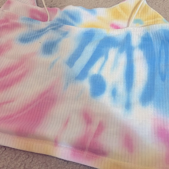 🩵3/$20🩵 Colorful Tie-Dye Women's Crop Tank Top - Picture 5 of 5